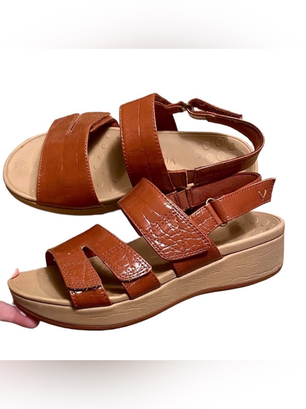 Vionic Leather Slingback Sandals in Cognac